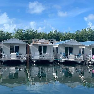 Aqua Lodges At Hurricane Hole Marina